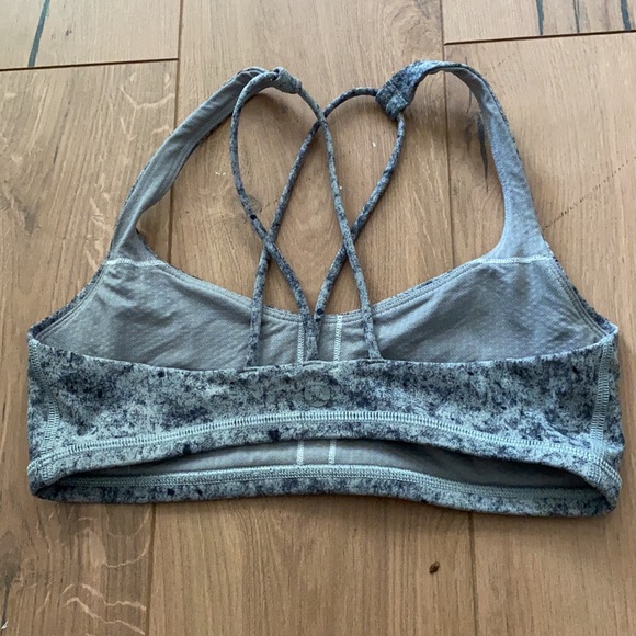 Lululemon sports bra - Picture 2 of 4